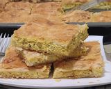 Φωτογραφία βήματος 5 της συνταγής Τυρόπιτα σφολιάτας με γραβιέρα