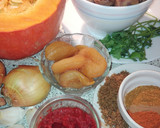 Foto del paso 1 de la receta: Guiso oriental de calabaza, castañas y orejones (vegano)
