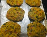 Foto del paso 3 de la receta: Hamburguesas de Garbanzos Vegano Con Espinaca al Horno !🥕🧅🌿
