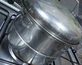 A picture of step 2 of Moroccan Steamed Couscous.