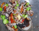 Foto langkah ke 4 dari resep Tumis Cumi Telor & Pete by jesslyn orlane.