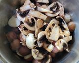 Foto del paso 1 de la receta: Papines y portobellos a la crema
