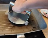 Foto del passaggio 4 della ricetta Zucchine Smash ripiene 🥒🥓🧀