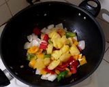 Foto langkah ke 5 dari resep Resep Ayam Koloke Ayam Asam  Pedas Manis Simple Dan Enak.