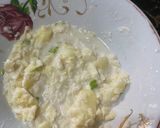 Foto langkah ke 4 dari resep Gamjajeon (Korean Potato Pancake).