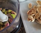 Foto del paso 3 de la receta: Tartas de manzana con crema de pistachos