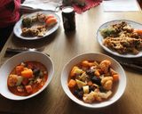 Foto del paso 3 de la receta: Sopón espetacularrr y restos de sushi, y de ensalada
