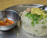 A picture of step 4 of Rava upma with peanuts.