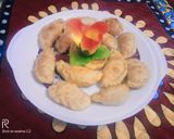 सूजी की गुजिया (Suji ki gujiya recipe in hindi) रेसिपी चरण 16 फोटो