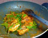 Foto langkah ke 5 dari resep Ayam pedas rica rica kemangi sederhana.