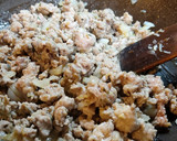 Foto del paso 2 de la receta: Patatas con carne picada y verduras al horno