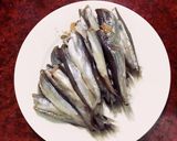 Hình bước làm 1 của món Cá trứng kho tiêu