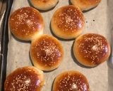 Foto del passaggio 10 della ricetta Hamburger fatti in casa (Burger Buns) 🍔