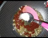 صورة لخطوة 9 من وصفة صينية بطاطس🥔بالسجق وسر الصلصة الغنية بالصوص😋