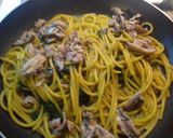Foto del passaggio 9 della ricetta Pasta con le sarde