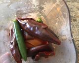 Foto del paso 2 de la receta: Nopales con carne en salsa roja 🍅