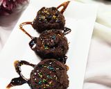 A picture of step 5 of Chocolate biscuit muffins.