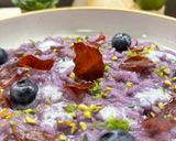 Foto del passaggio 5 della ricetta Risotto al taleggio e mirtilli