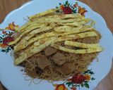 Foto langkah ke 4 dari resep Bihun goreng pedas manis.