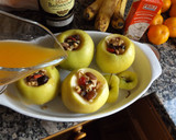 Foto del paso 2 de la receta: Manzanas asadas con frutos secos, ron y crema de leche