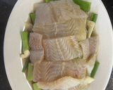 Foto langkah ke 2 dari resep Ikan Dori Steam.
