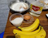 Foto langkah ke 1 dari resep Bolu Pisang Panggang Satu Telur.