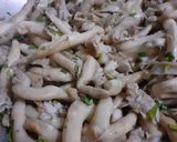 Hình bước làm 2 của món Nấm đen xào