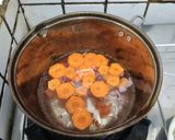 Foto langkah ke 1 dari resep Sayur Bening Bayam Wortel.