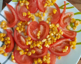 Foto del paso 2 de la receta: Tomate en "ensalada tierra, mar y aire"