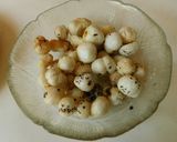 A picture of step 3 of LOTUS SEED payasam.