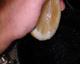 Foto del paso 2 de la receta: Té de canela, limón y laurel