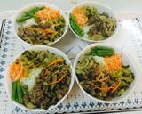 Hình bước làm 8 của món Cơm trộn thịt bò xào