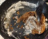 Foto langkah ke 4 dari resep Cookies Coklat Karamel.