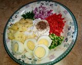 A picture of step 1 of Eggs and Veggies Sandwich 🥪🥪🥪.