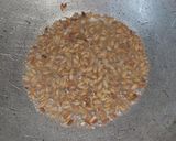 A picture of step 2 of Masala aloo.