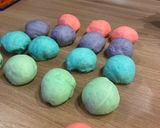 Foto langkah ke 4 dari resep Unicorn milk bun.