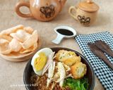 Foto langkah ke 4 dari resep Bubur Ayam kuah kuning.