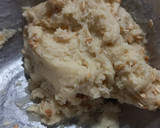 Foto del paso 2 de la receta: Galletitas sin tacc con (miel, pasas y semillas)