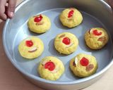 A picture of step 3 of Mango Cookies.