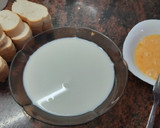 Foto del paso 1 de la receta: Torrijas con crema pastelera y caramelizadas