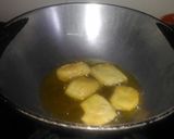 A picture of step 4 of Khasta namkeen.