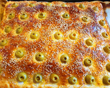 Foto del paso 6 de la receta: Hojaldre con dos tipos de queso, dos tipos de jamón y aceitunas