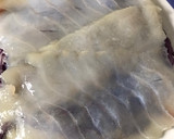 Foto del paso 4 de la receta: Carpaccio de bacalao ahumado sobre cama de lombarda