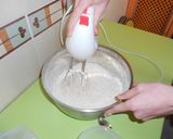 Foto del paso 2 de la receta: Donas de chocolate, coco y normales