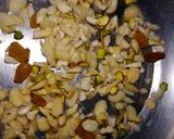 কেশরী ফিরনি   (kesar phirni recipe in Bengali) রেসিপির ধাপ 5 ছবি
