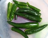Foto langkah ke 2 dari resep Cabe Hijau Goreng Isi Tuna / Latciu Yiyuk.