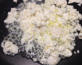 Foto del paso 1 de la receta: Guisantes con queso de cabra fresco