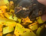 A picture of step 1 of Kaddu ki sabzi.