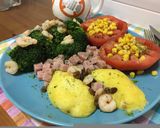 Foto del paso 3 de la receta Brócoli con pavo, gambas, tomate y patata
