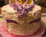 Foto del paso 3 de la receta: Torta unicornio con corazón de m&m... una sorpresa genial cuando la cortas!!